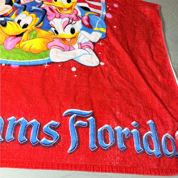 Disney Beach Towel with Mickey and Friends - Red and Multicolor - Picture 4 of 6